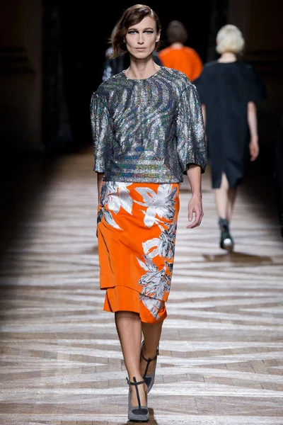 Look 51